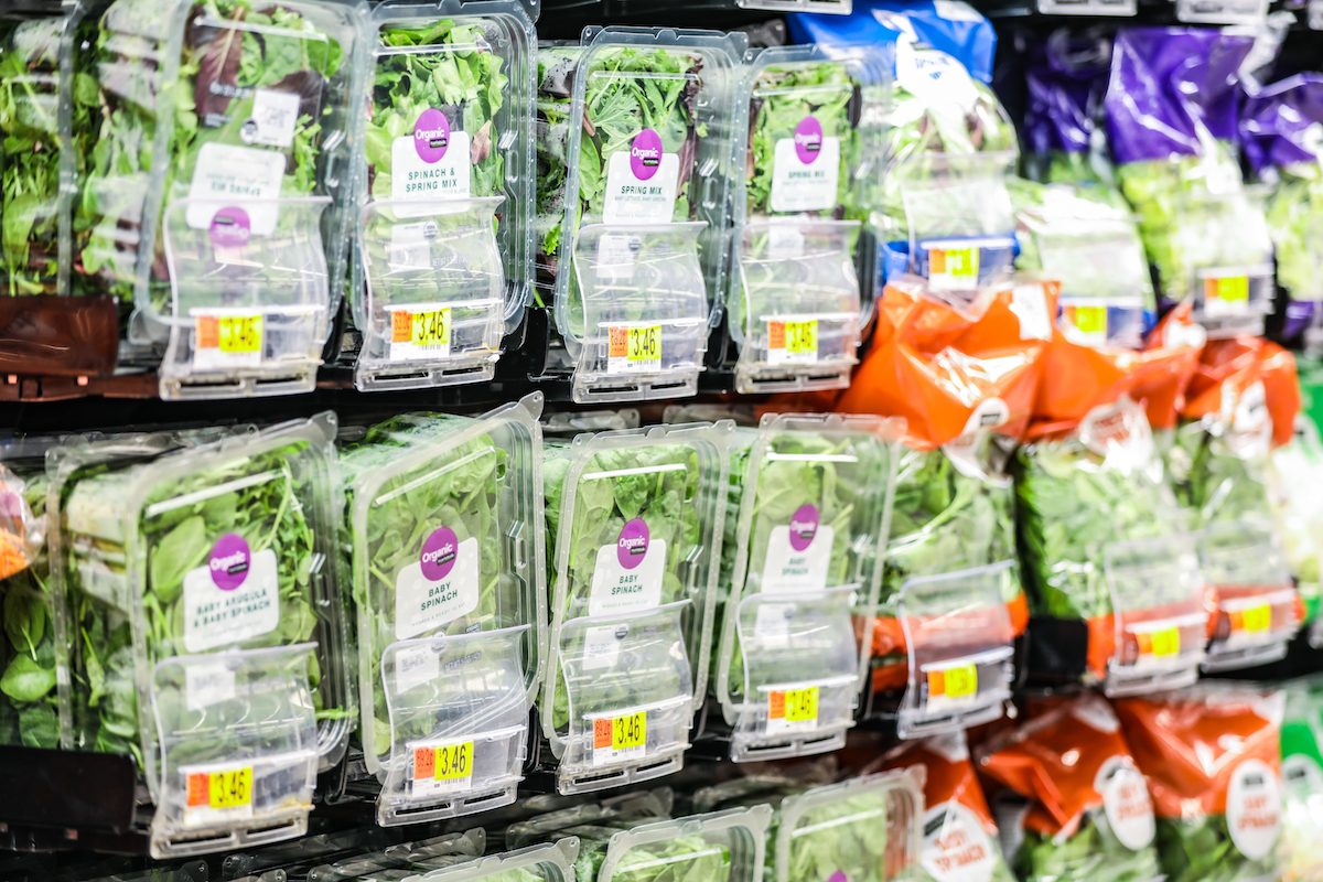 便利なカット野菜は実は加工食品？その安全性は？